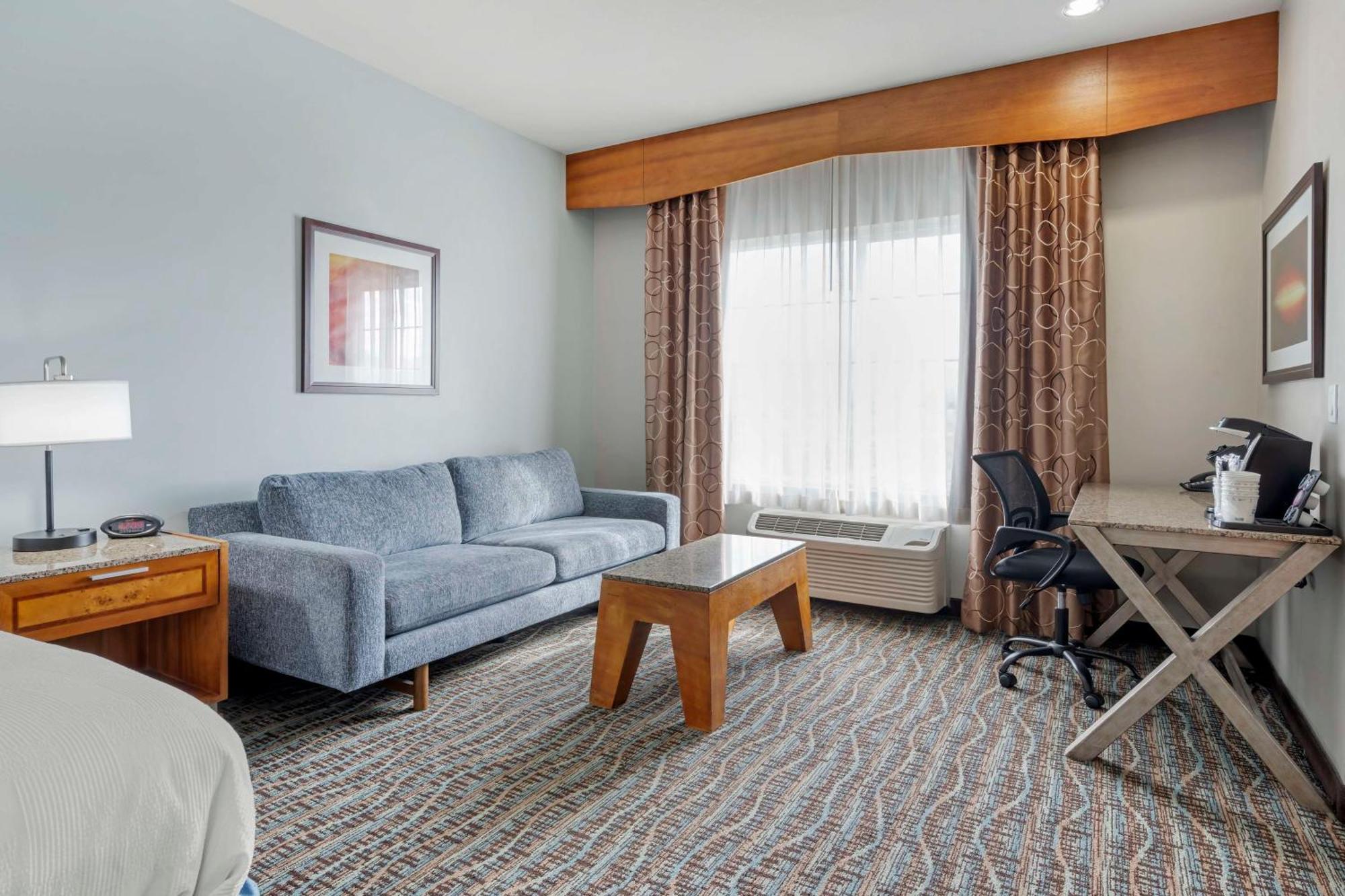 Best Western Plus Peppertree Inn At Omak Exteriör bild